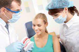 How Cosmetic Dentists Help You